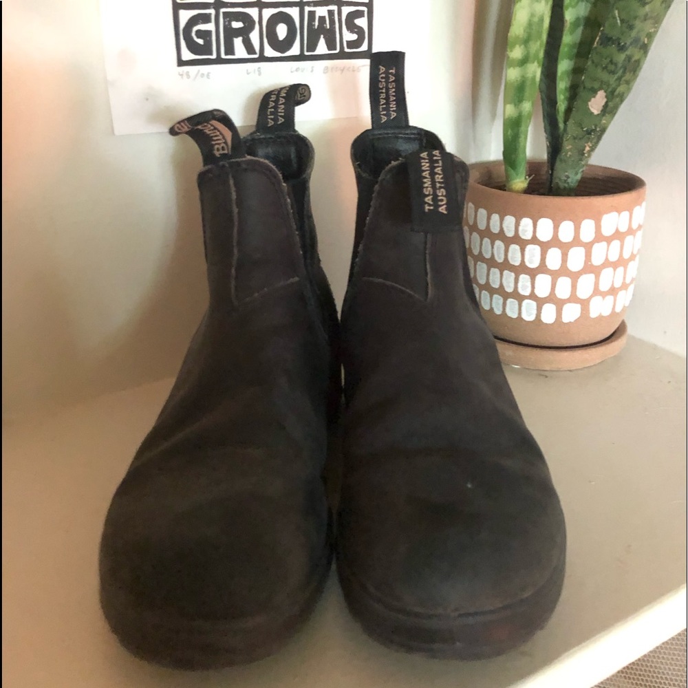 Blundstone ankle boots- size 3 AUS